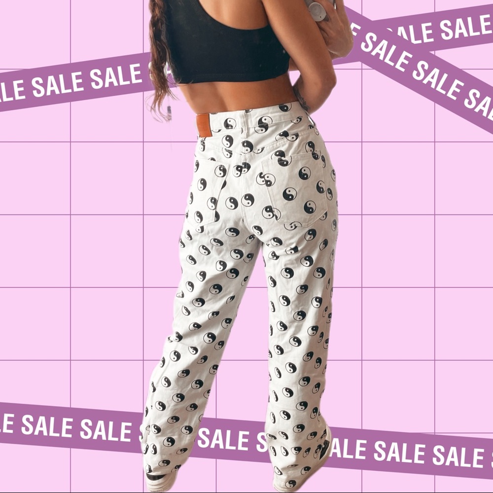 Yin Yang printed pants